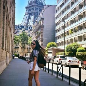 Meet your Posher, Julie